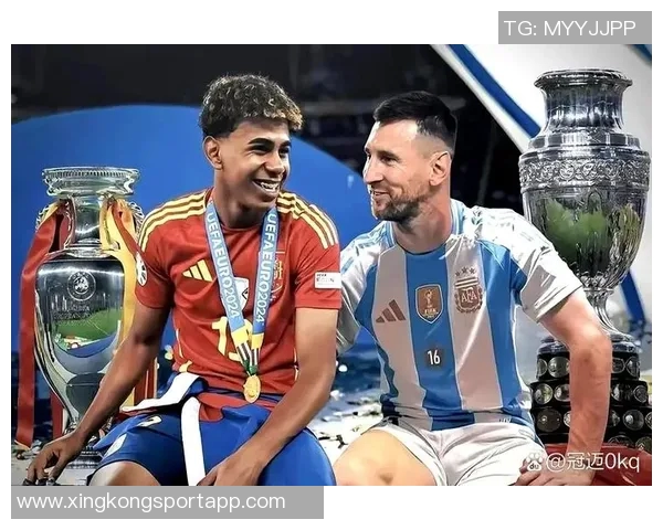 亚马尔母亲合照需先付800欧友人称其谦逊不喜张扬 亚马尔母亲合照需先付800欧友人称其谦逊不喜张扬