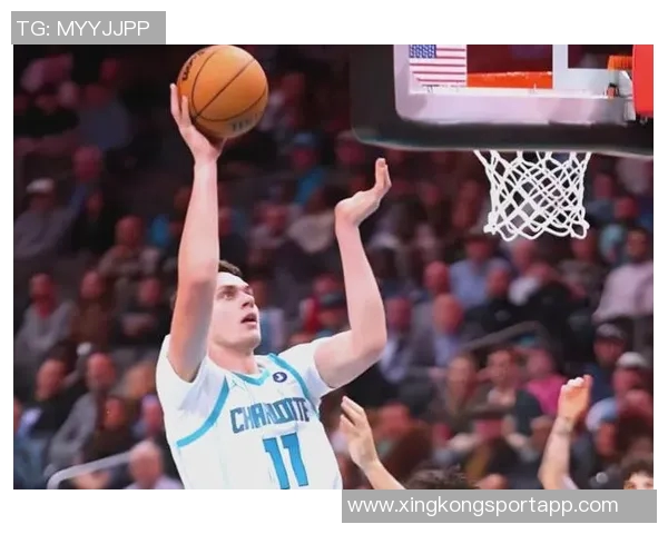 新秀卡尔克布伦纳半场表现抢眼2中2斩获8分3篮板1抢断1盖帽 新秀卡尔克布伦纳半场表现抢眼2中2斩获8分3篮板1抢断1盖帽