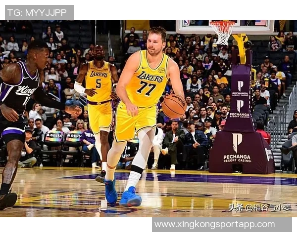 拓记:战胜勇士证明我们实力不容小觑对阵缺少东契奇的湖人值得期待 拓记:战胜勇士证明我们实力不容小觑对阵缺少东契奇的湖人值得期待