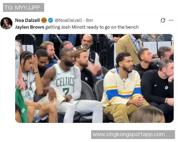 杰伦布朗荣获ESSENCE风云男士称号展现球场内外的卓越贡献