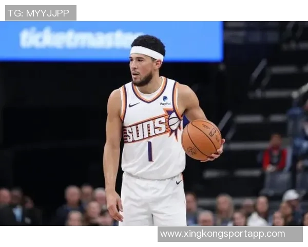 布克被赞为太阳队进攻核心主帅称其组织能力出色