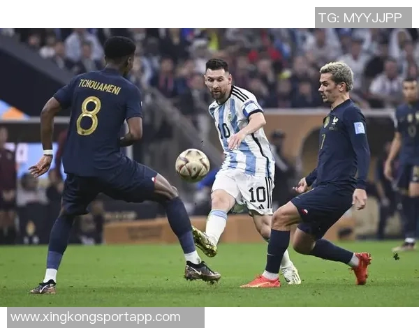 埃贝尔赞迪亚斯攻防兼备的出色表现展现了积极防守的精神